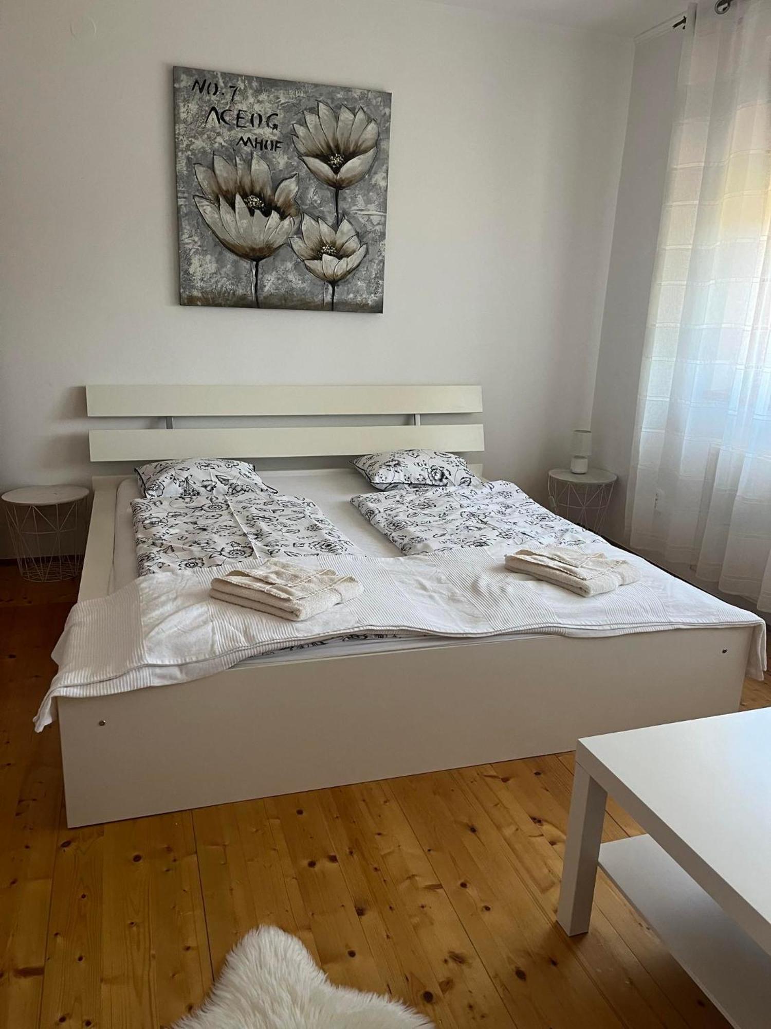 Rege Apartman 2 Alsoors Exterior photo